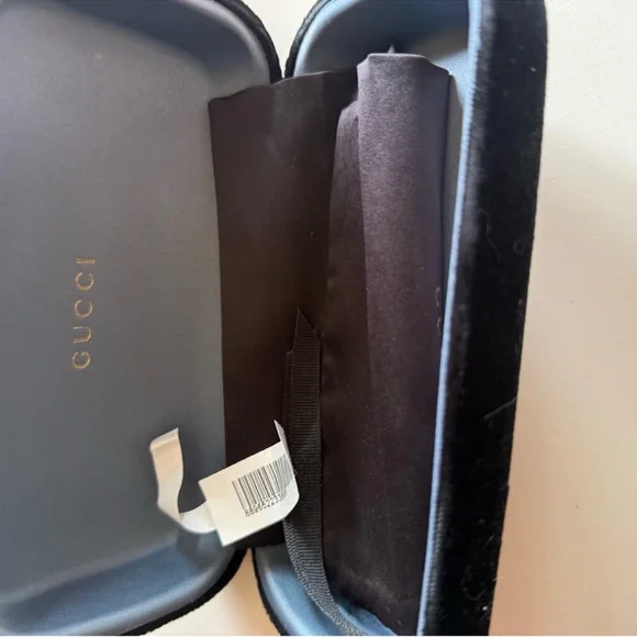 Gucci Burgundy Square Oversized Sunglasses - Picture 8 of 16